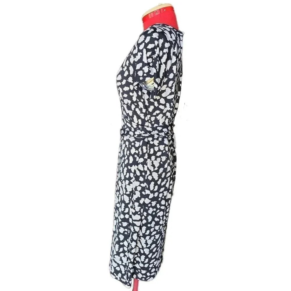 Ann Taylor Loft, Size L, Black and White Wrap Dress - Picture 9 of 16